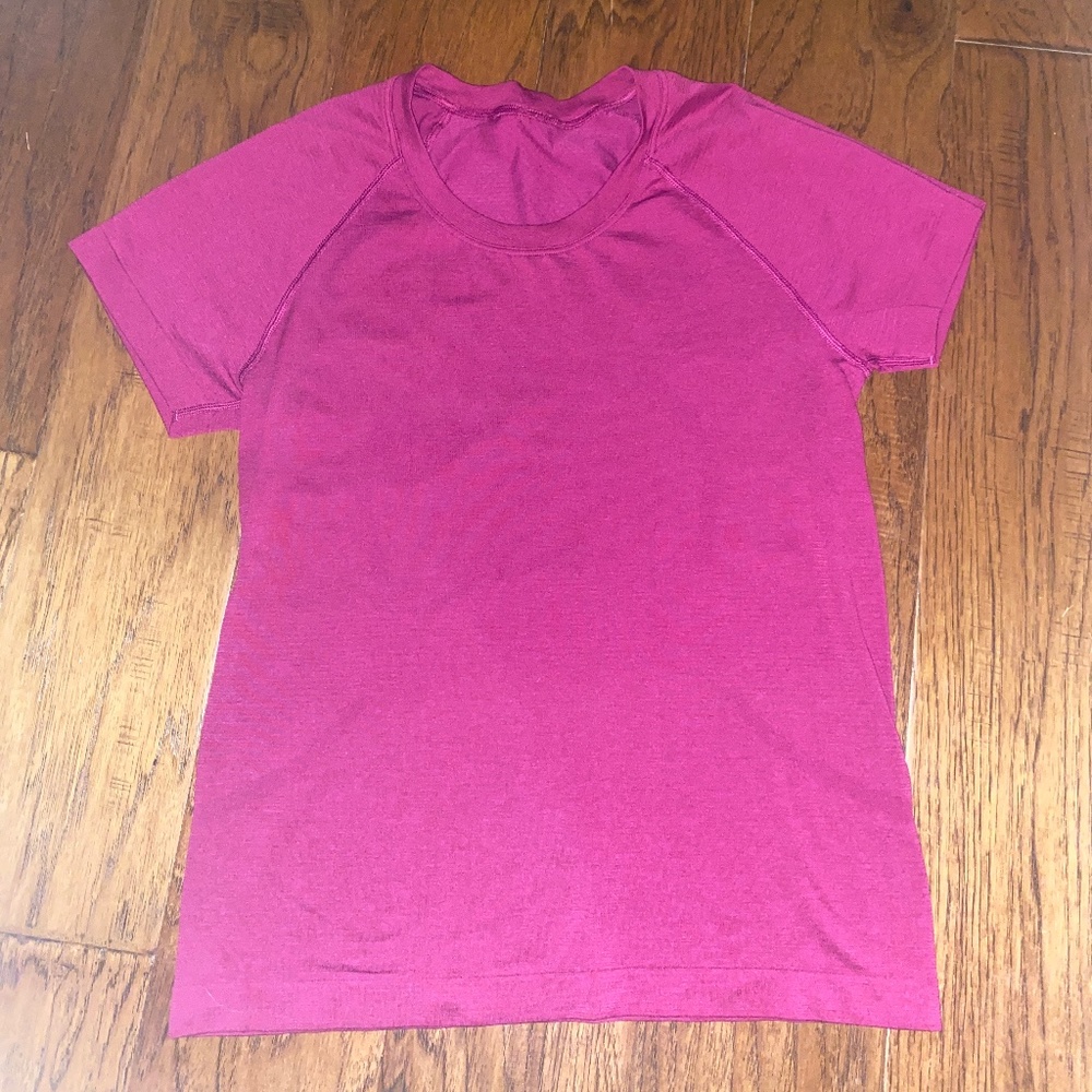 Lululemon Swiftly Tech size 6 Magenta Purple